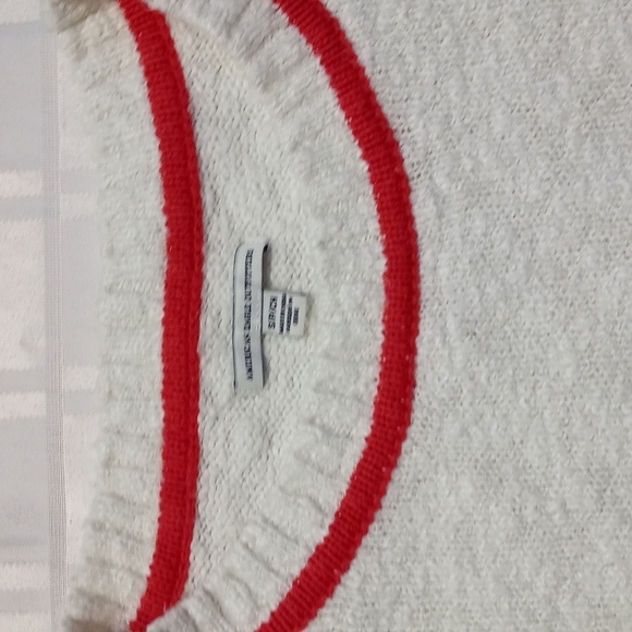 American Eagle White Oversized Crop Sweater - Picture 3 of 8